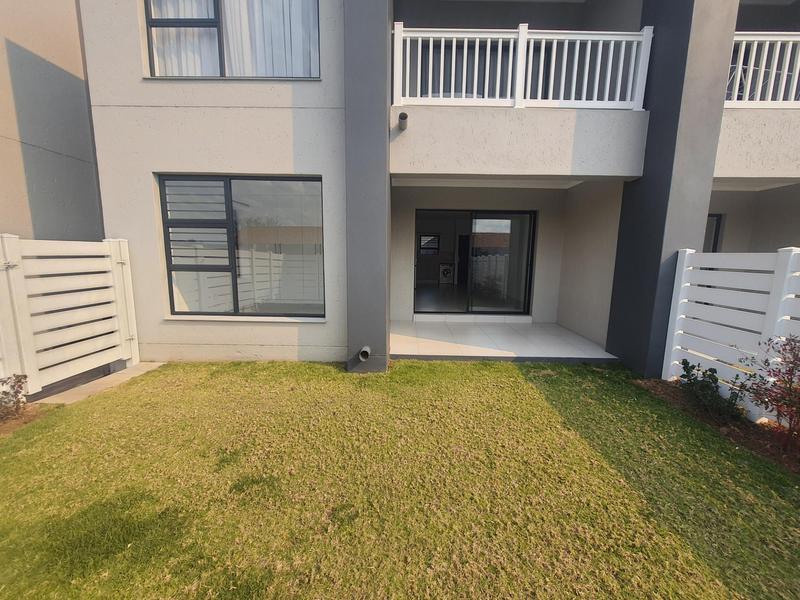 To Let 2 Bedroom Property for Rent in Beverley Gauteng