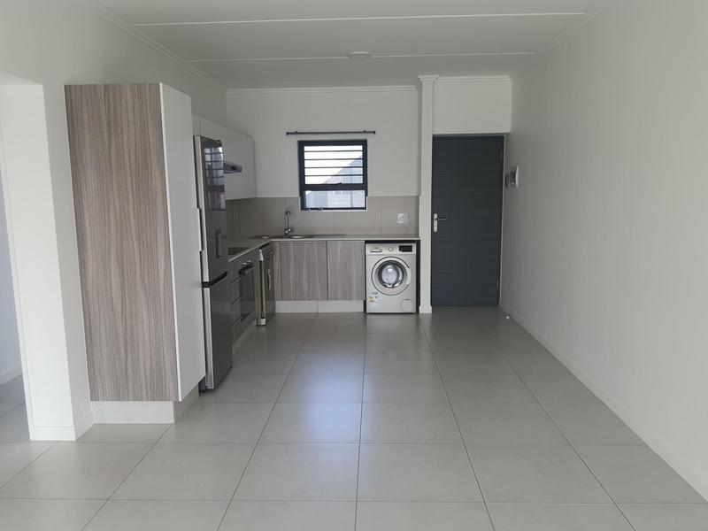 To Let 2 Bedroom Property for Rent in Beverley Gauteng