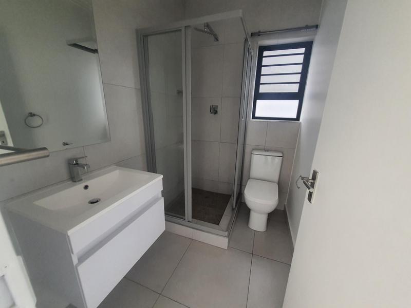 To Let 2 Bedroom Property for Rent in Beverley Gauteng