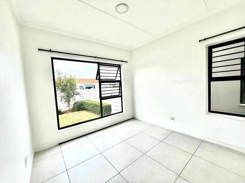 To Let 2 Bedroom Property for Rent in Beverley Gauteng