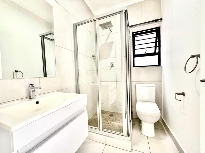 To Let 2 Bedroom Property for Rent in Beverley Gauteng