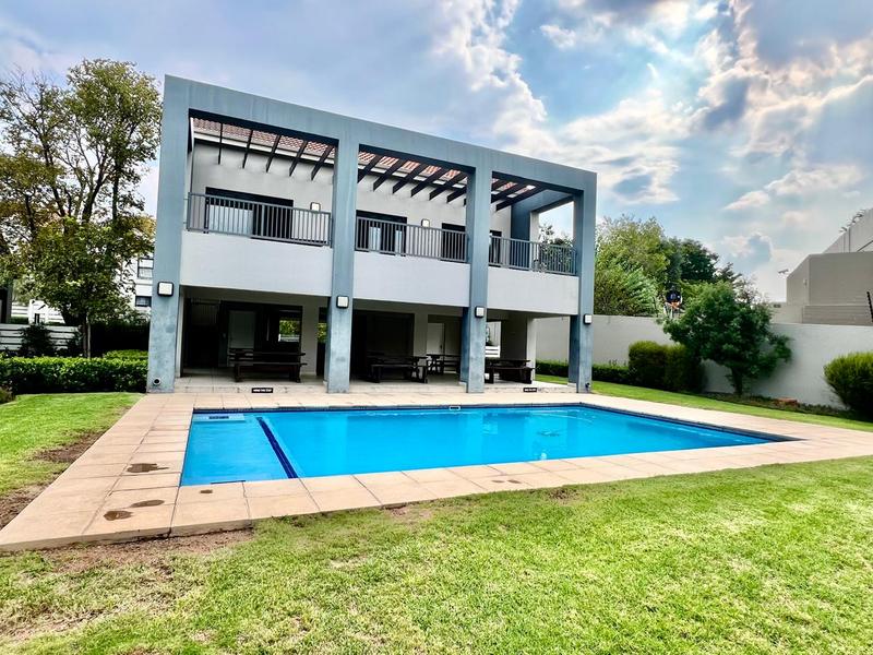 To Let 2 Bedroom Property for Rent in Beverley Gauteng