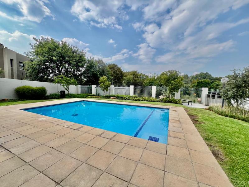 To Let 2 Bedroom Property for Rent in Beverley Gauteng
