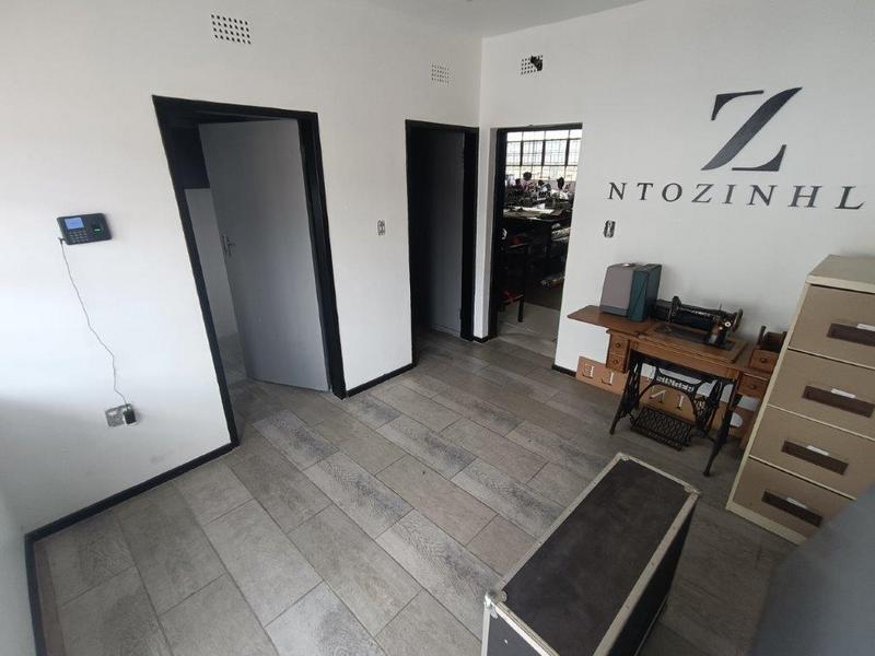 To Let commercial Property for Rent in Robertville Gauteng