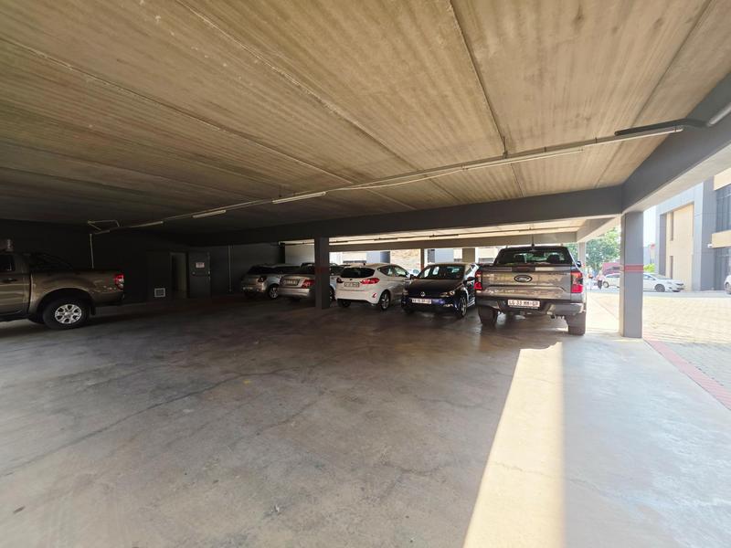 To Let commercial Property for Rent in Die Hoewes Gauteng