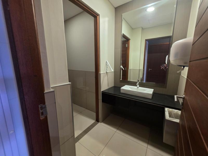 To Let commercial Property for Rent in Die Hoewes Gauteng