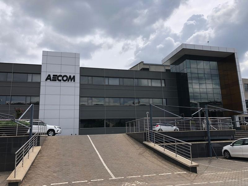 To Let commercial Property for Rent in Die Hoewes Gauteng