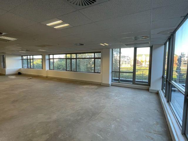 To Let commercial Property for Rent in Die Hoewes Gauteng