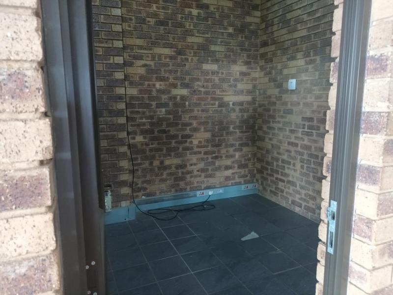 To Let commercial Property for Rent in Route 21 Business Park Gauteng