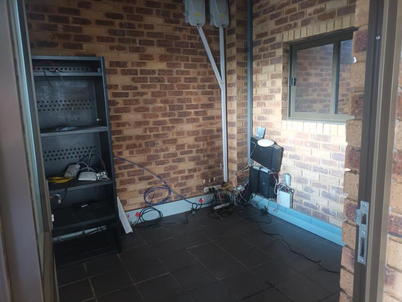 To Let commercial Property for Rent in Route 21 Business Park Gauteng