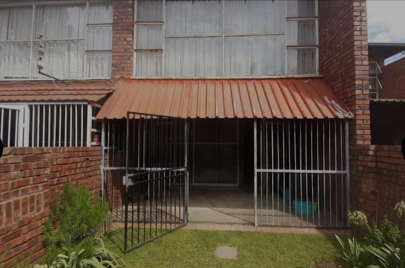 2 Bedroom Property for Sale in Claremont Gauteng