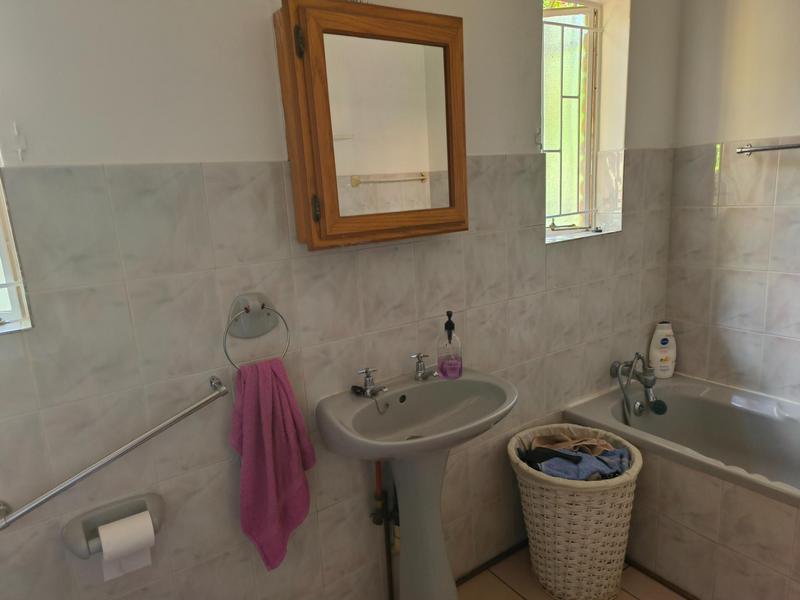 To Let 3 Bedroom Property for Rent in Rooihuiskraal Gauteng