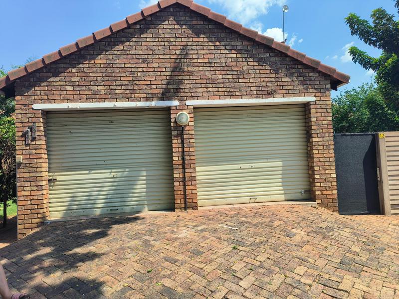 To Let 3 Bedroom Property for Rent in Rooihuiskraal Gauteng