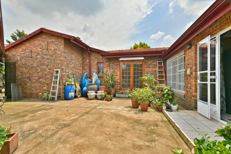 3 Bedroom Property for Sale in Sunair Park Gauteng
