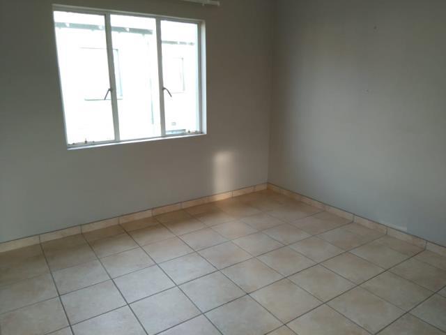 2 Bedroom Property for Sale in Fleurhof Gauteng