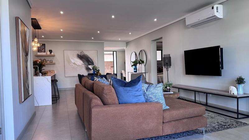 To Let 3 Bedroom Property for Rent in Midfield Estate Gauteng