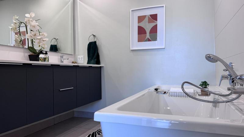 To Let 3 Bedroom Property for Rent in Midfield Estate Gauteng