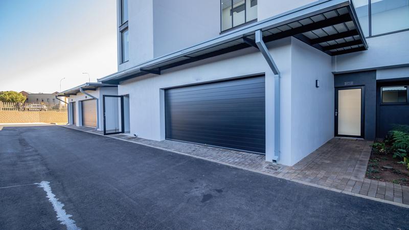 To Let 3 Bedroom Property for Rent in Midfield Estate Gauteng