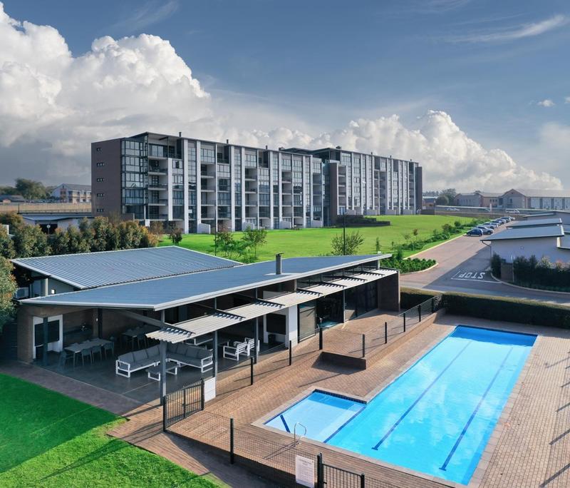 To Let 3 Bedroom Property for Rent in Midfield Estate Gauteng