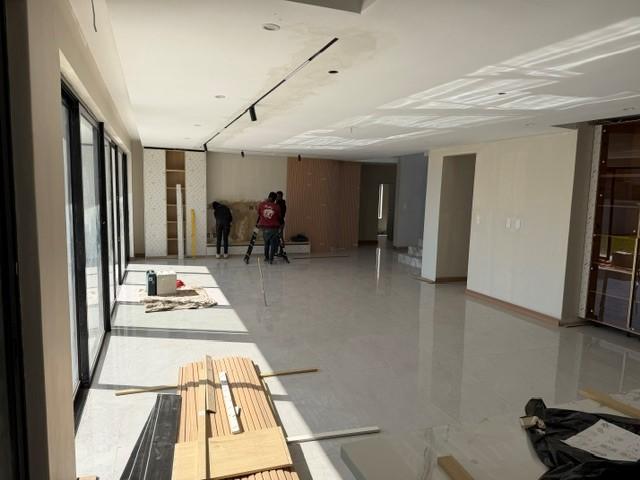 5 Bedroom Property for Sale in Midstream Heights Gauteng