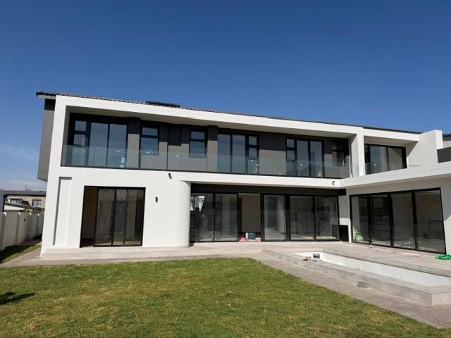 5 Bedroom Property for Sale in Midstream Heights Gauteng
