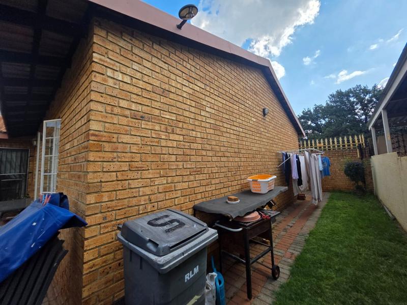 3 Bedroom Property for Sale in Eike Park Gauteng