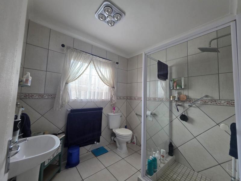 3 Bedroom Property for Sale in Eike Park Gauteng