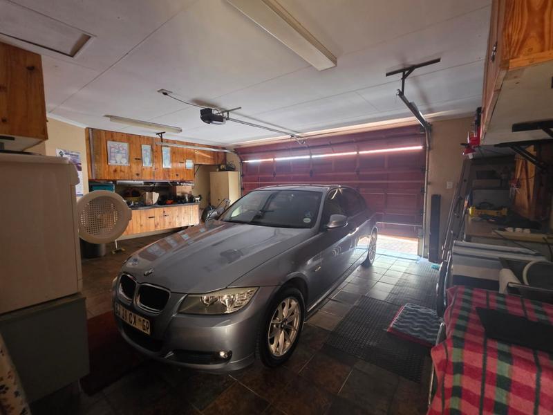 3 Bedroom Property for Sale in Eike Park Gauteng