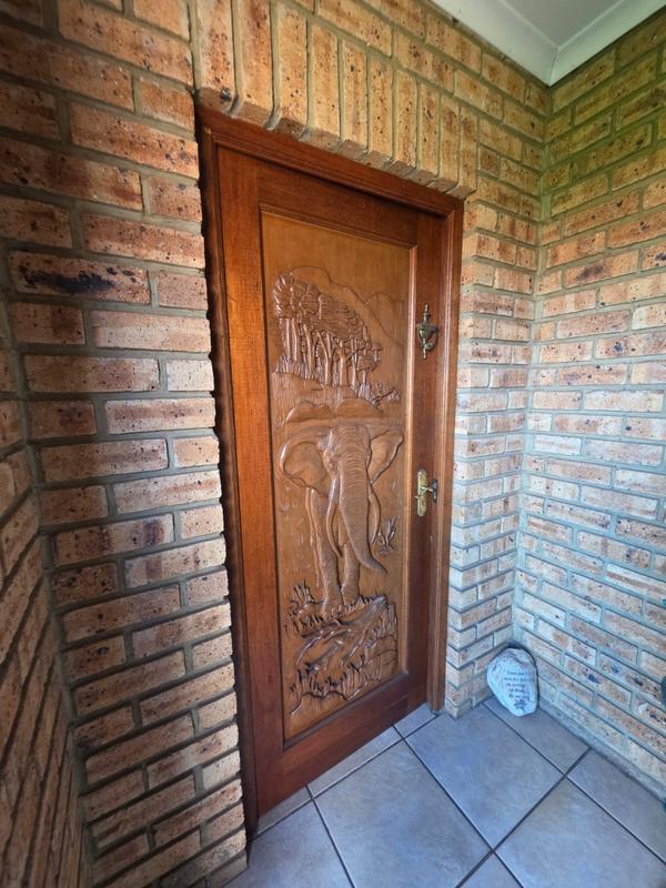 3 Bedroom Property for Sale in Eike Park Gauteng