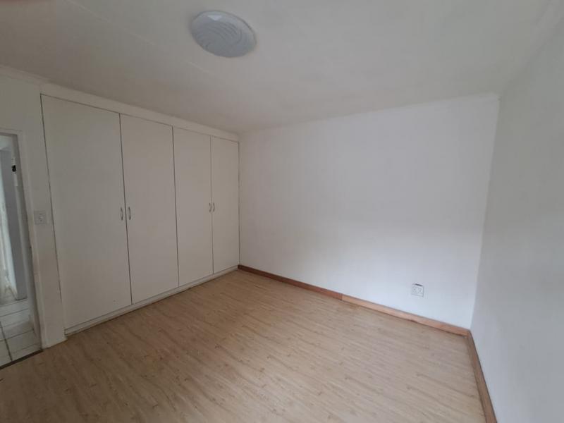 2 Bedroom Property for Sale in Wannenburghoogte Gauteng