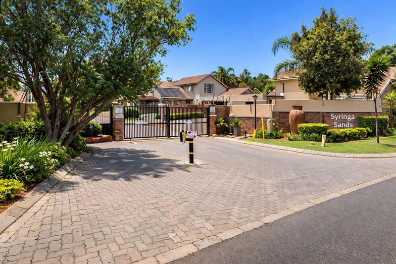 To Let 4 Bedroom Property for Rent in Glen Marais Gauteng