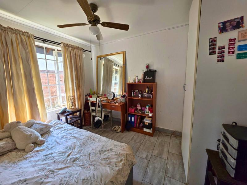 To Let 4 Bedroom Property for Rent in Glen Marais Gauteng
