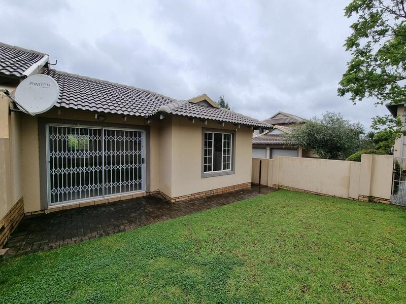 To Let 2 Bedroom Property for Rent in Ruimsig Gauteng