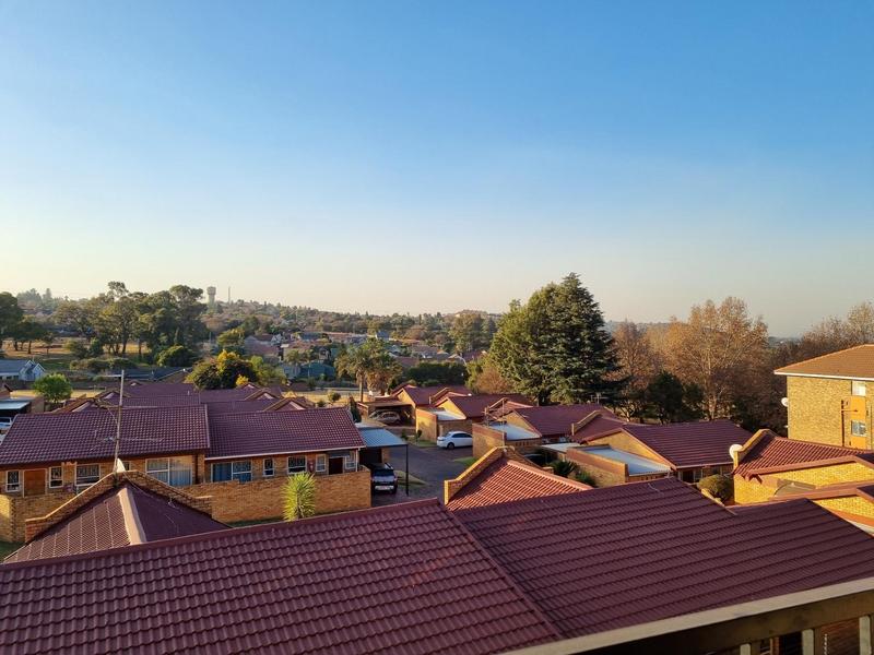 2 Bedroom Property for Sale in Bergbron Gauteng