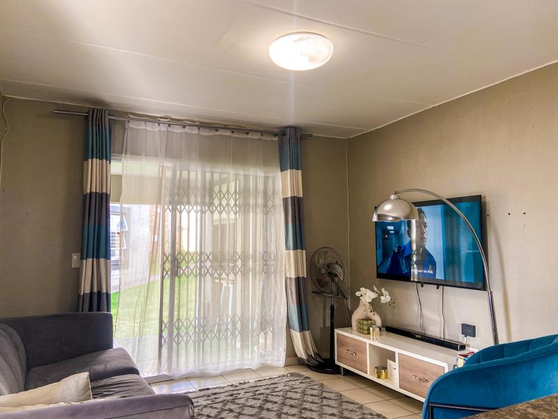 2 Bedroom Property for Sale in Ruimsig Gauteng