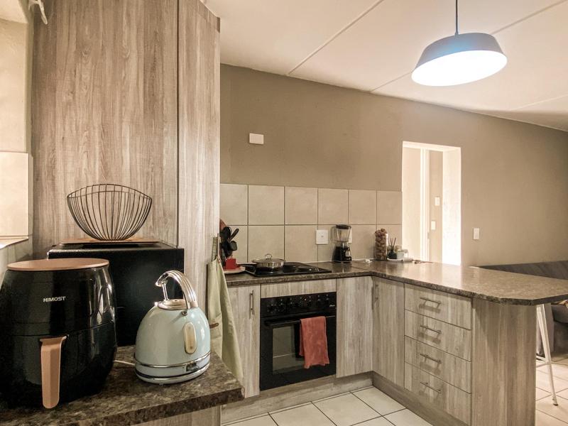 2 Bedroom Property for Sale in Ruimsig Gauteng