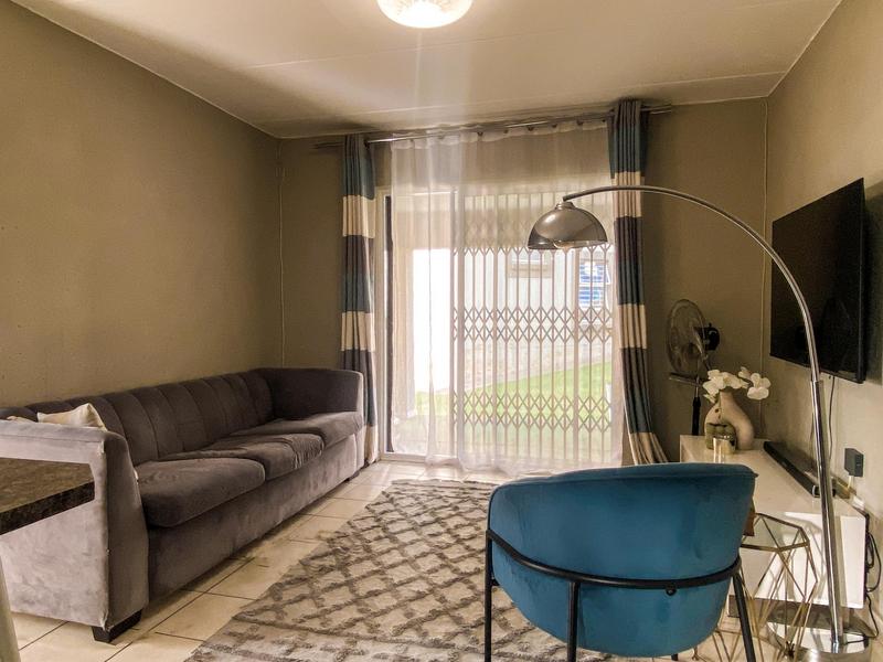 2 Bedroom Property for Sale in Ruimsig Gauteng