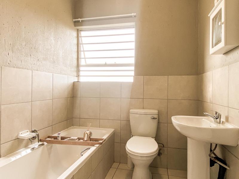 2 Bedroom Property for Sale in Ruimsig Gauteng