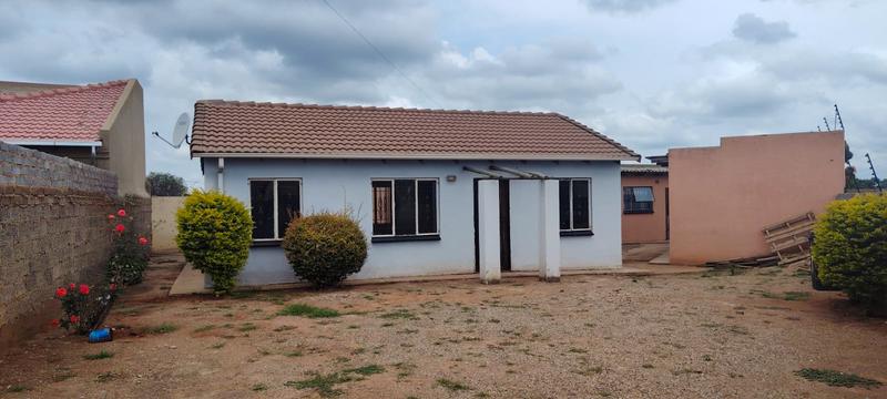 8 Bedroom Property for Sale in Protea Glen Gauteng