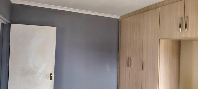 8 Bedroom Property for Sale in Protea Glen Gauteng