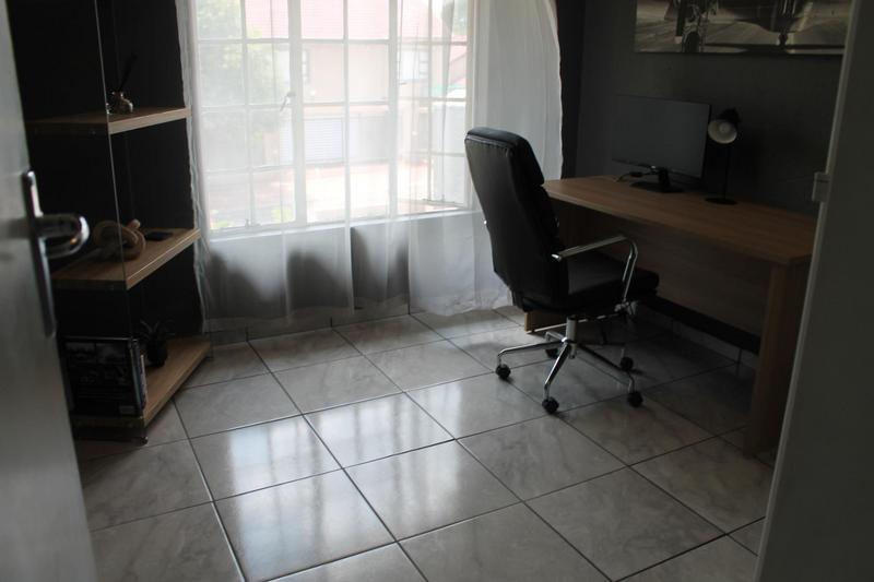 2 Bedroom Property for Sale in Eden Glen Gauteng