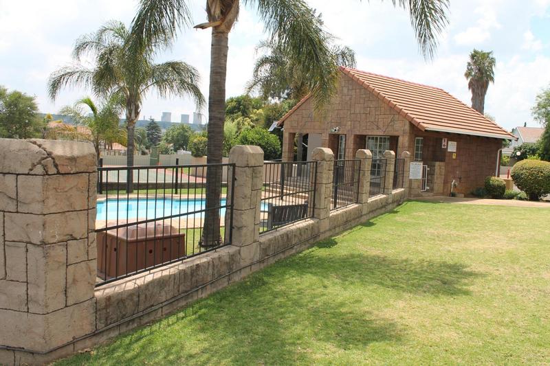 2 Bedroom Property for Sale in Eden Glen Gauteng