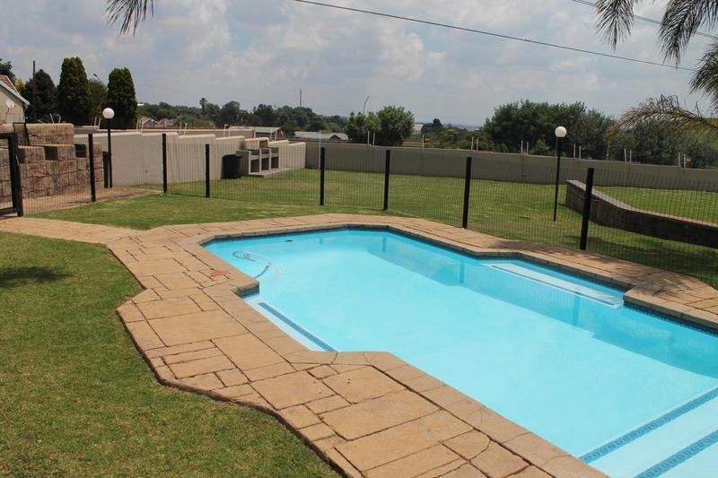 2 Bedroom Property for Sale in Eden Glen Gauteng