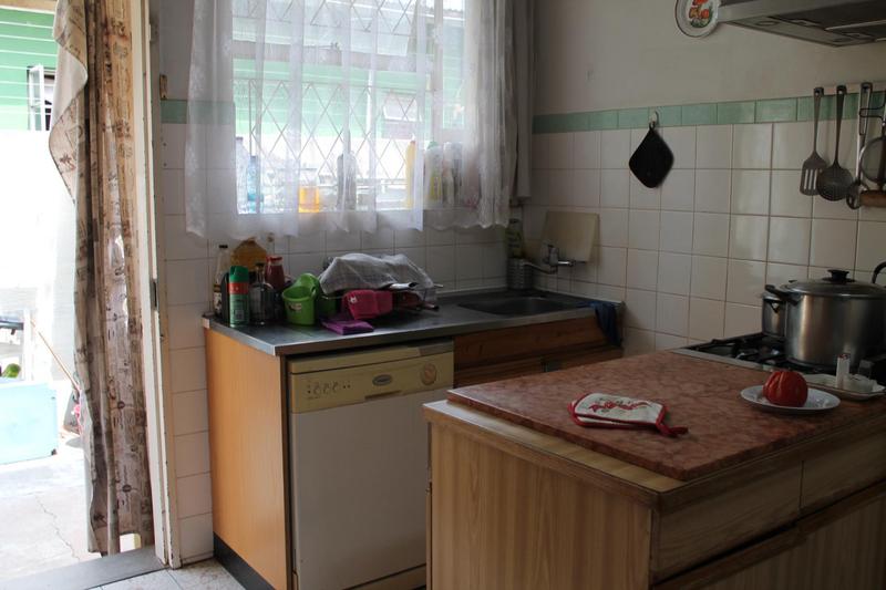 6 Bedroom Property for Sale in Bezuidenhout Valley Gauteng