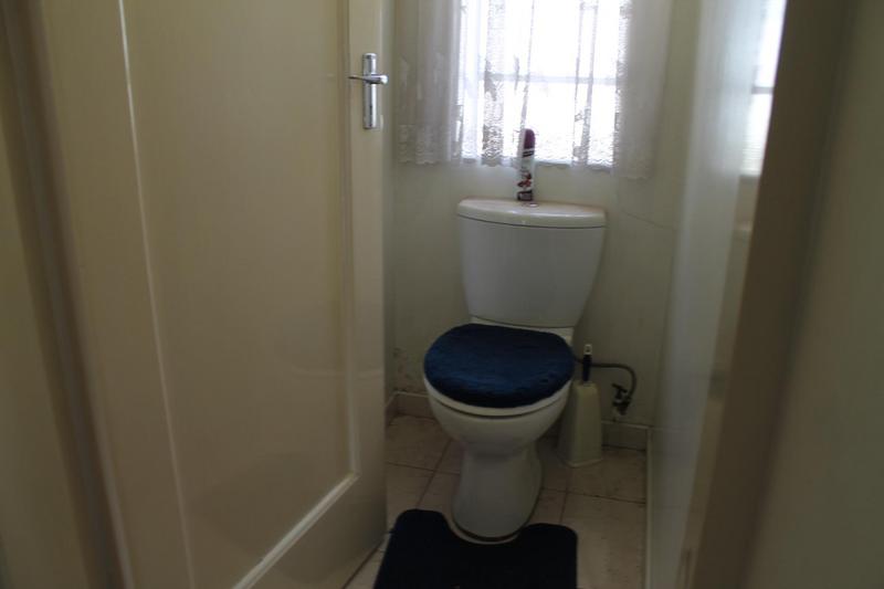 6 Bedroom Property for Sale in Bezuidenhout Valley Gauteng