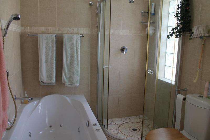 6 Bedroom Property for Sale in Bezuidenhout Valley Gauteng