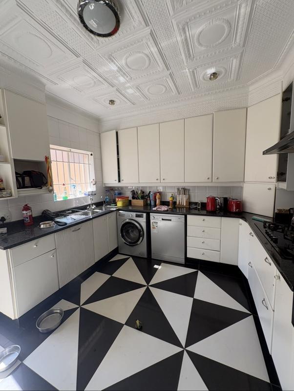 3 Bedroom Property for Sale in Orange Grove Gauteng