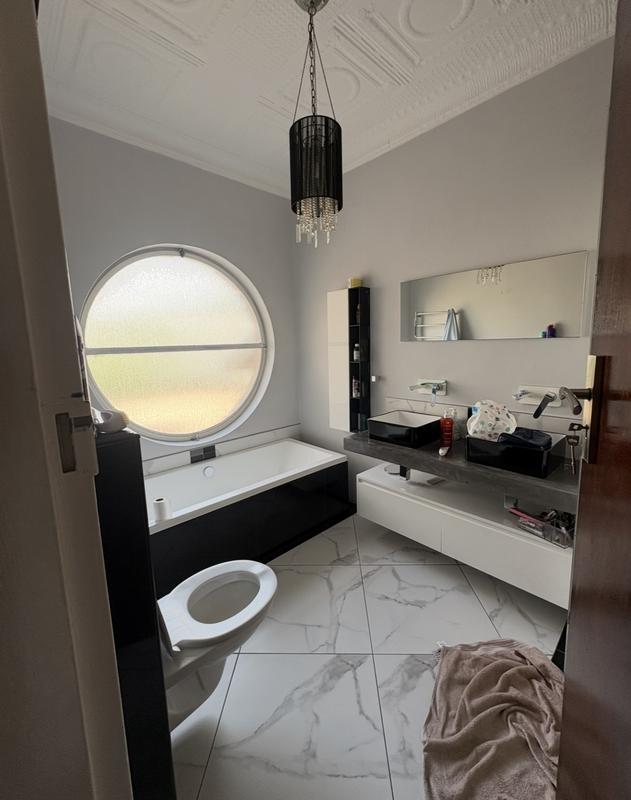 3 Bedroom Property for Sale in Orange Grove Gauteng