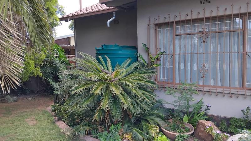 To Let 4 Bedroom Property for Rent in Elspark Gauteng