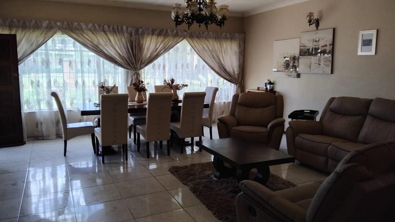 To Let 4 Bedroom Property for Rent in Elspark Gauteng